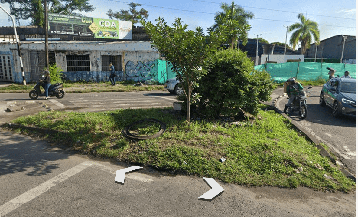 Mantenimiento diseño paisajístico triangulo frente a piel canela