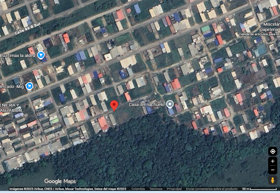 Cancha de futbol barrio la Aldea y Villa Luciana